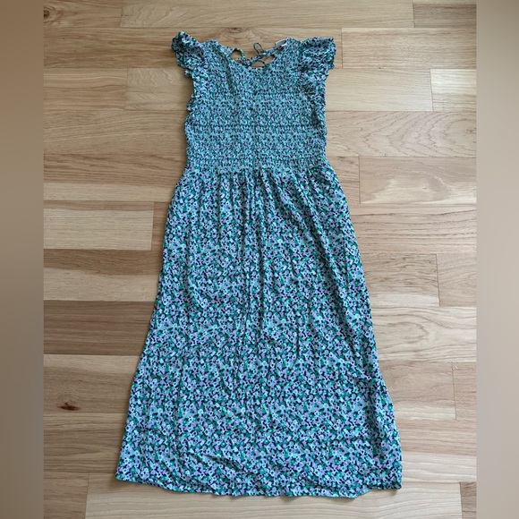 A New Day Floral Smocked Open Back Midi Dress Women's Size XS with pockets - Picture 11 of 11